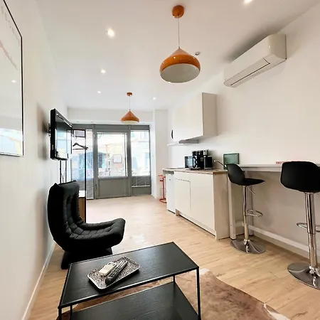 Apartment Le Velo - Cite 500m, Parking Public Gratuit 200m, Wifi, Menage Inclus - Free Car Park 200m *